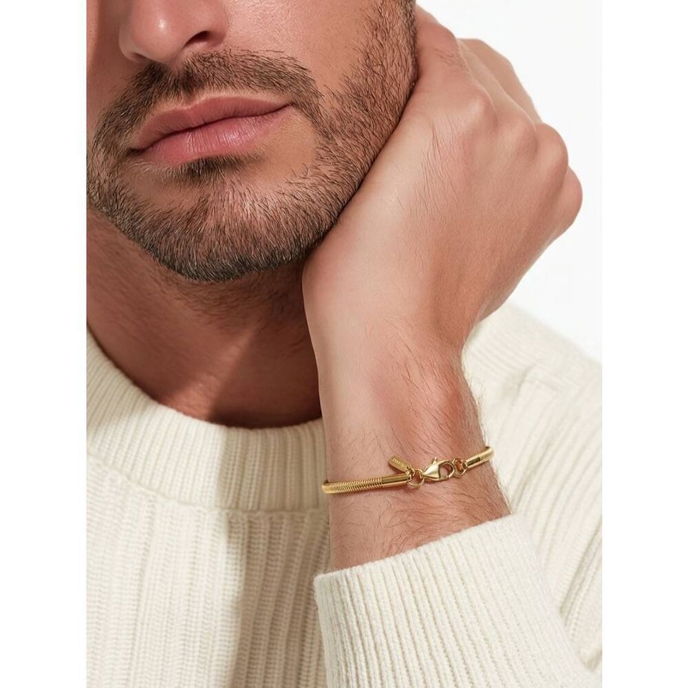 🩵NIB Gold Stainless Steel Link Bracelet